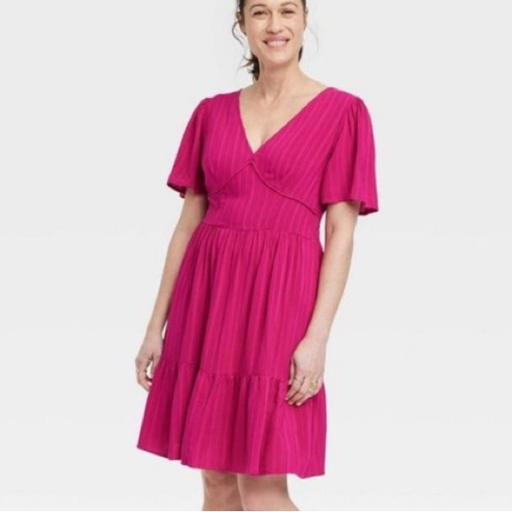pink short sleeve  v neck dress